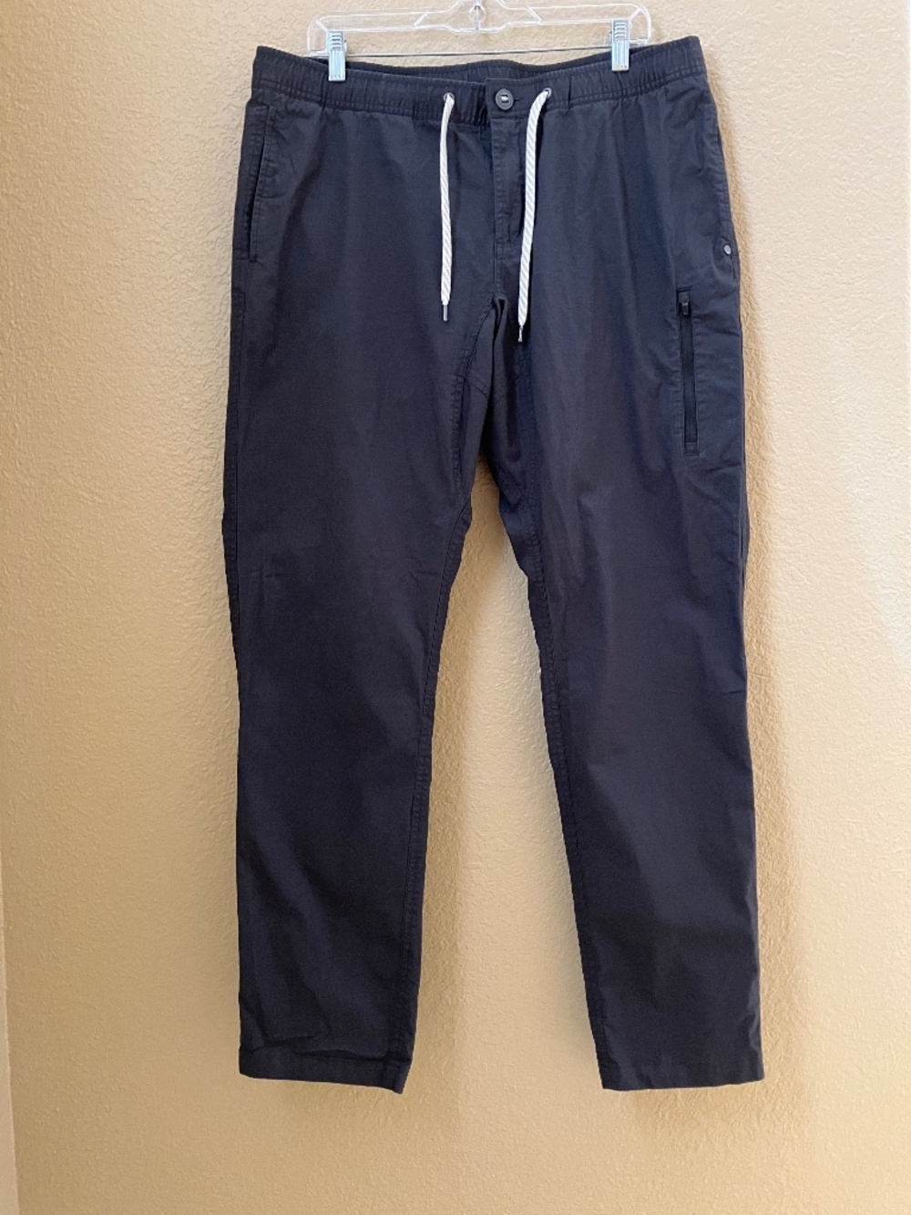 Vuori Pants Mens 2XL Ripstop Climber Athleisure Hiking Gorpcore Gray V412